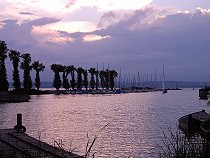 Blick auf den Hafen in Balatonszemes